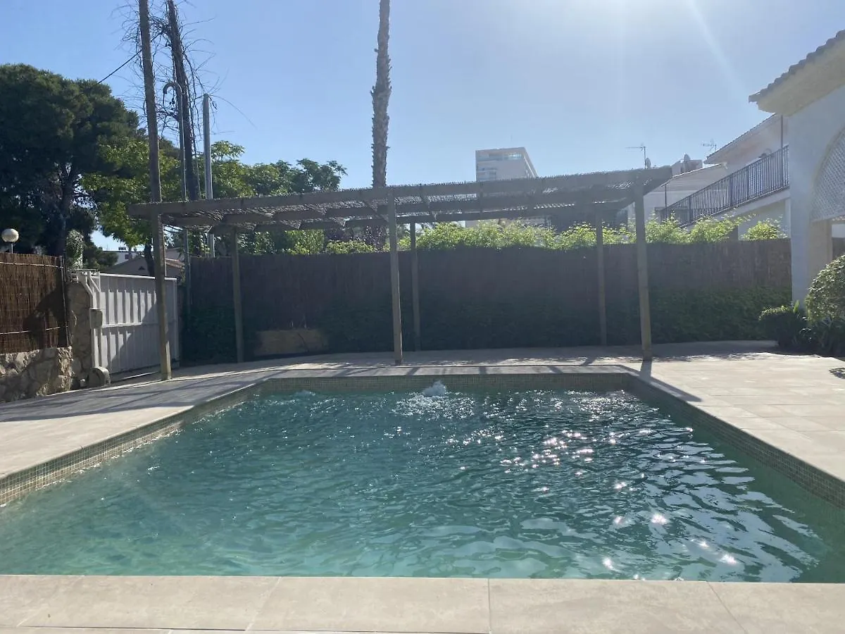 R5 Casa Colonial Villa Coma-ruga 0*,