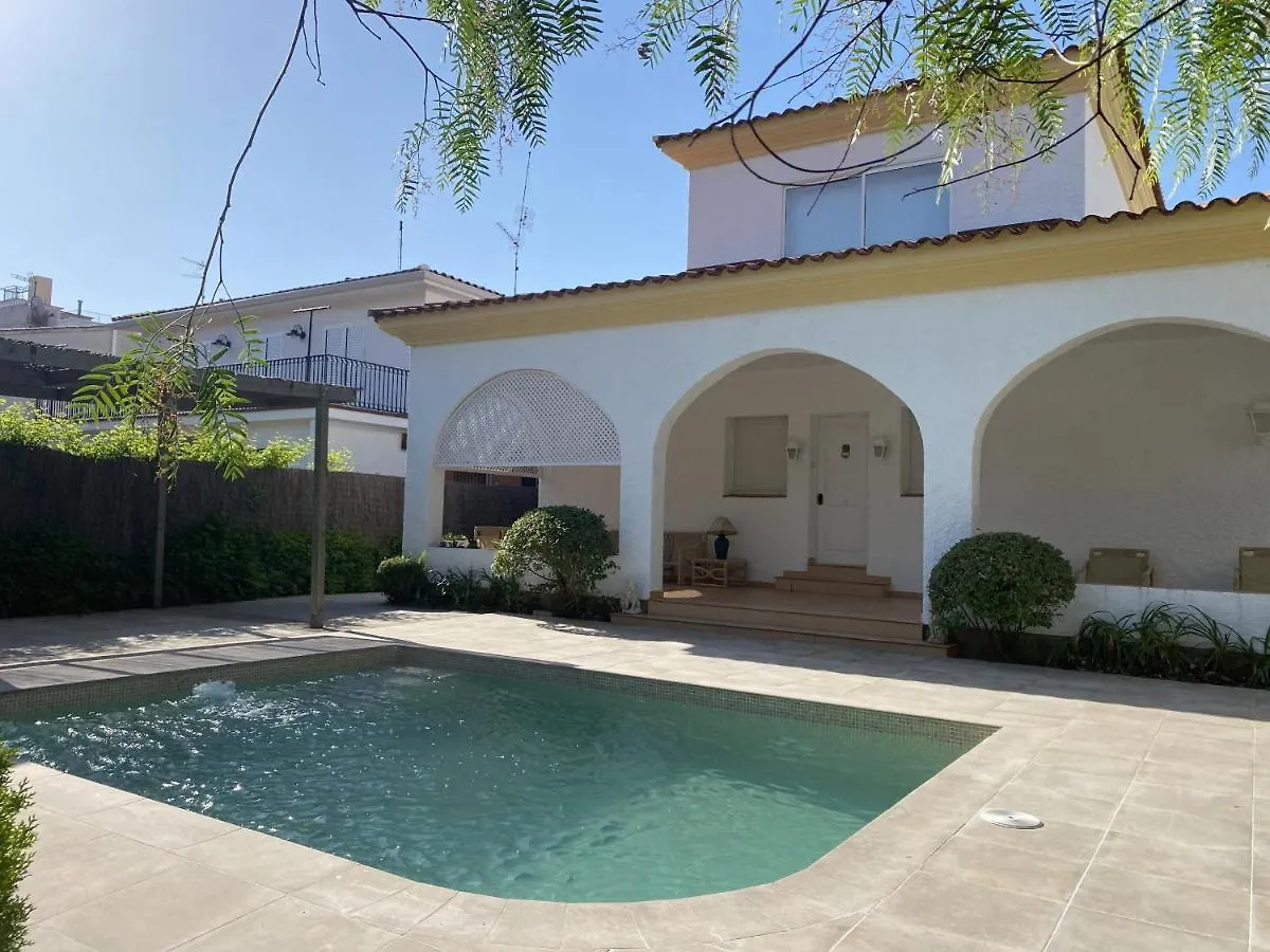 R5 Casa Colonial Villa Coma-ruga Spain